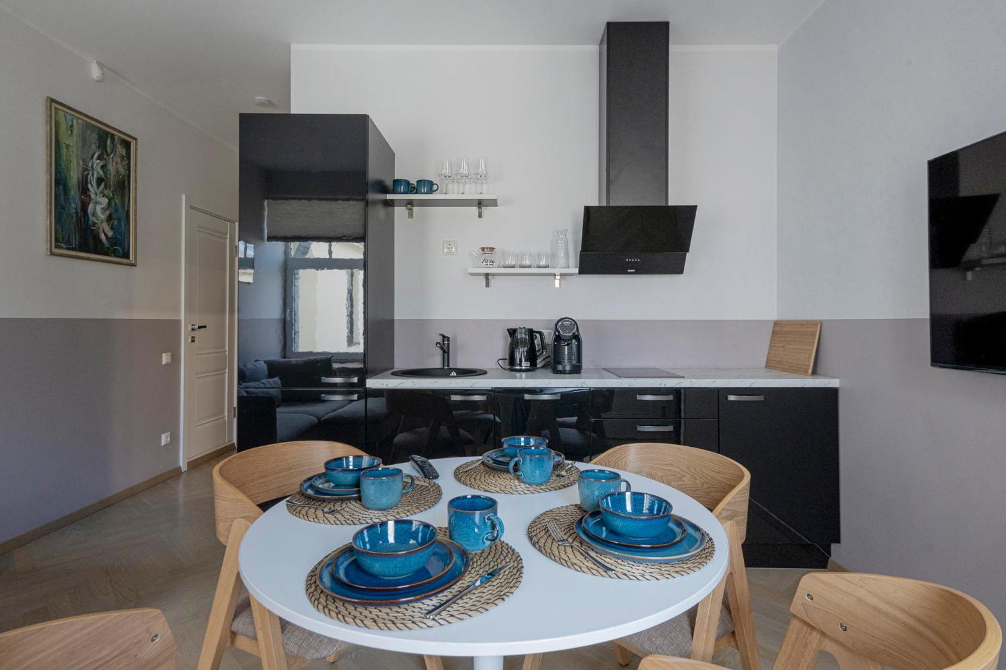 Elegant In Quiet Center Appartement